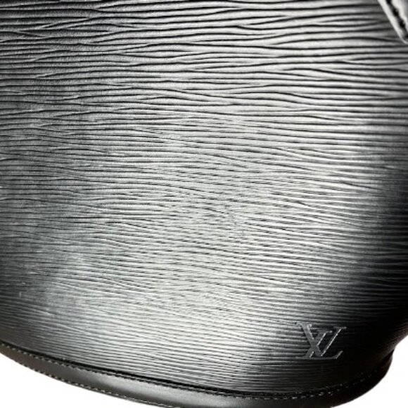 Louis Vuitton Epi Saint Jacques PM Vintage Handbag with COA Very Good Condition - Picture 10 of 16